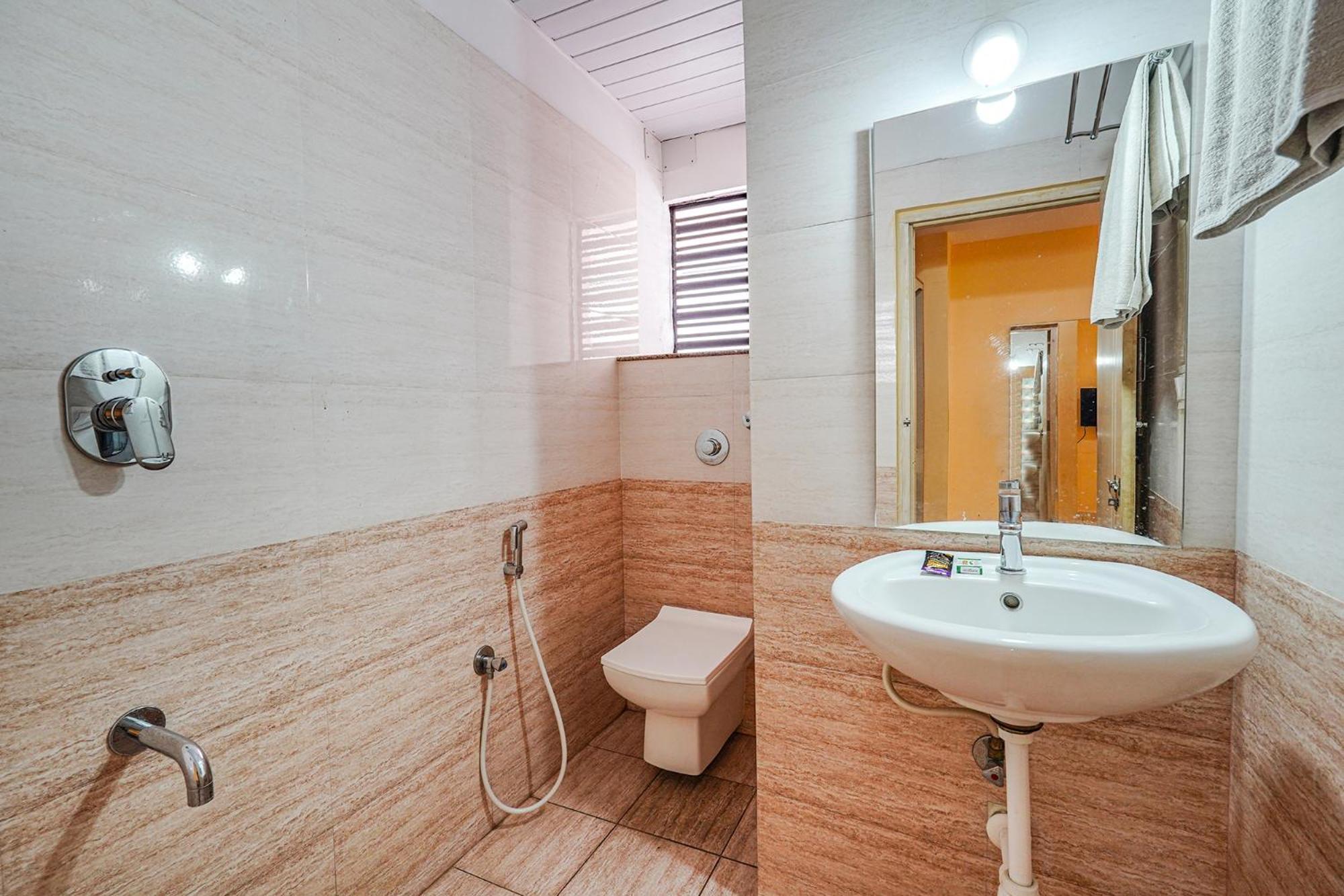 Fabhotel Bns Comforts Бангалор Екстериор снимка