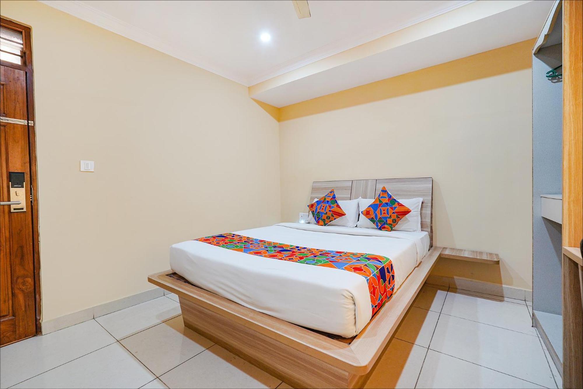 Fabhotel Bns Comforts Бангалор Екстериор снимка