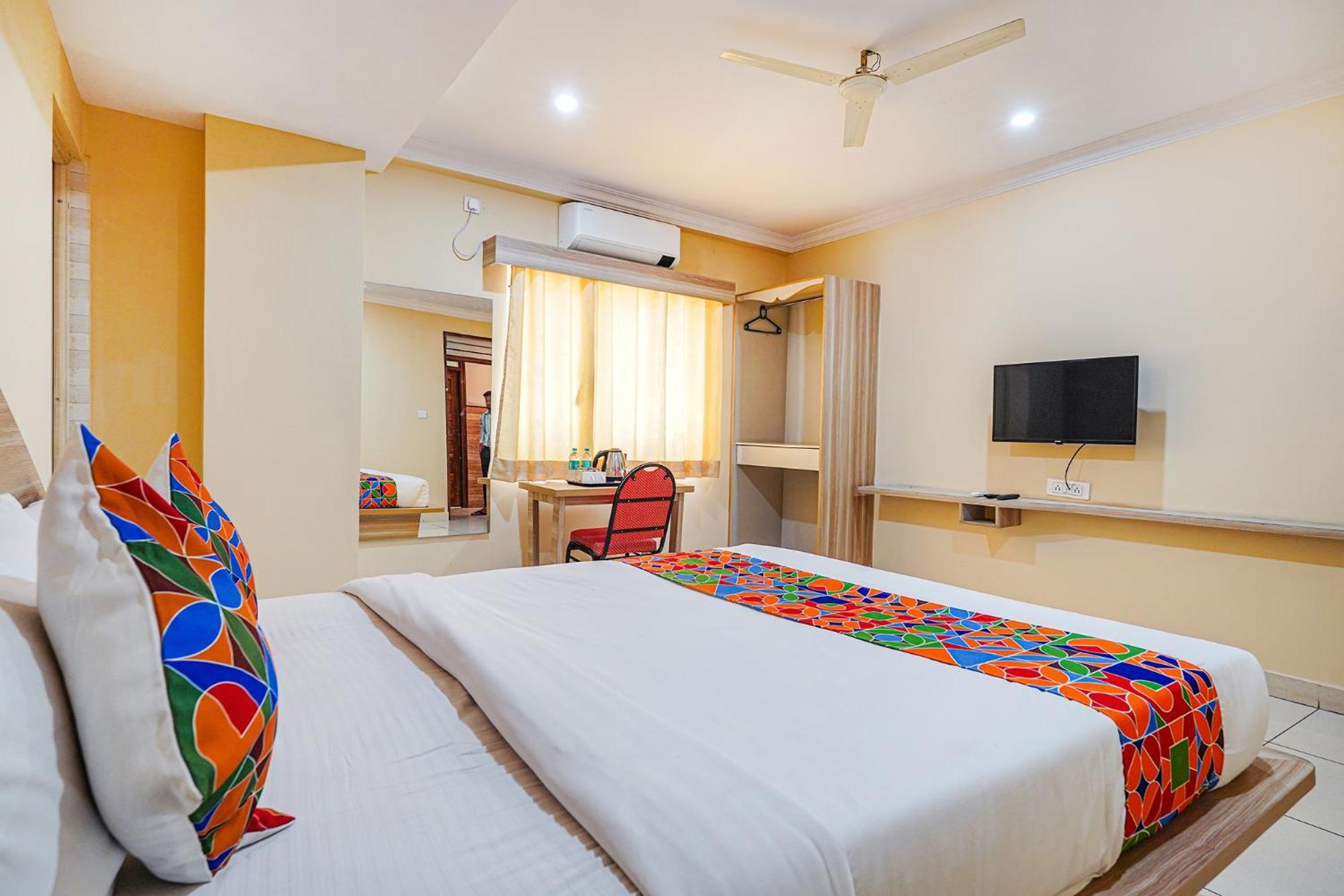 Fabhotel Bns Comforts Бангалор Екстериор снимка