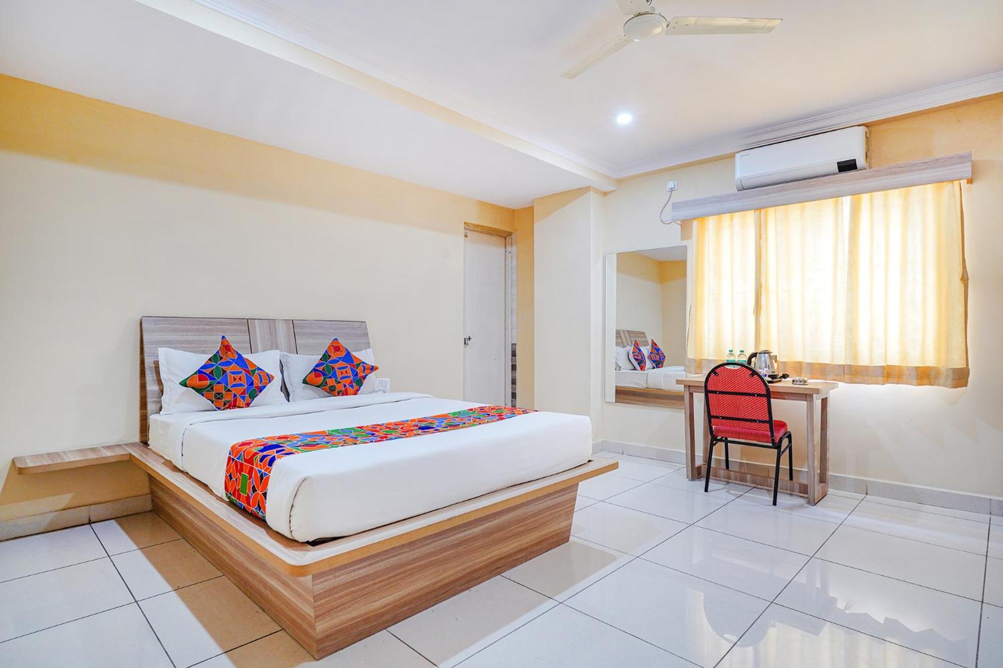 Fabhotel Bns Comforts Бангалор Екстериор снимка